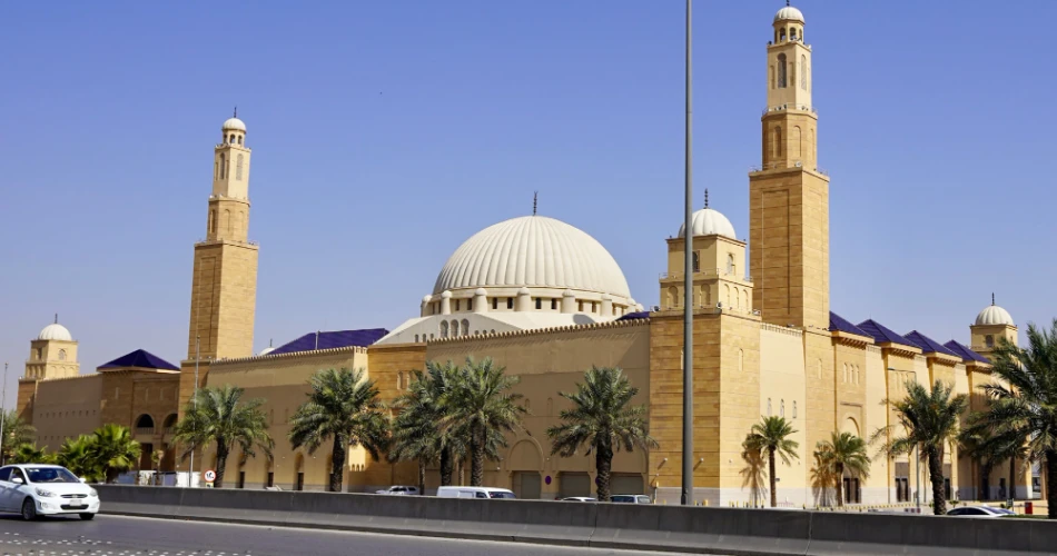 Beyond the Skyscrapers: A Day in Azizia District, Riyadh