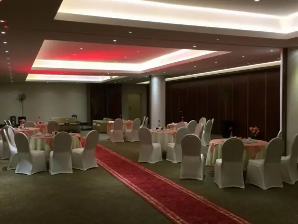 Executives Hotel - Azizia 5